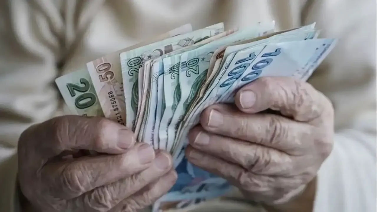 Emeklilere Bayram Müjdesi!