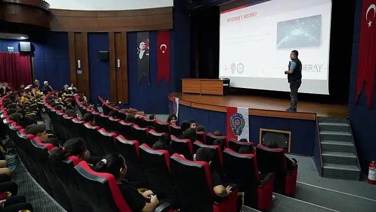 Tire’de öğrencilere siber güvenlik eğitimi