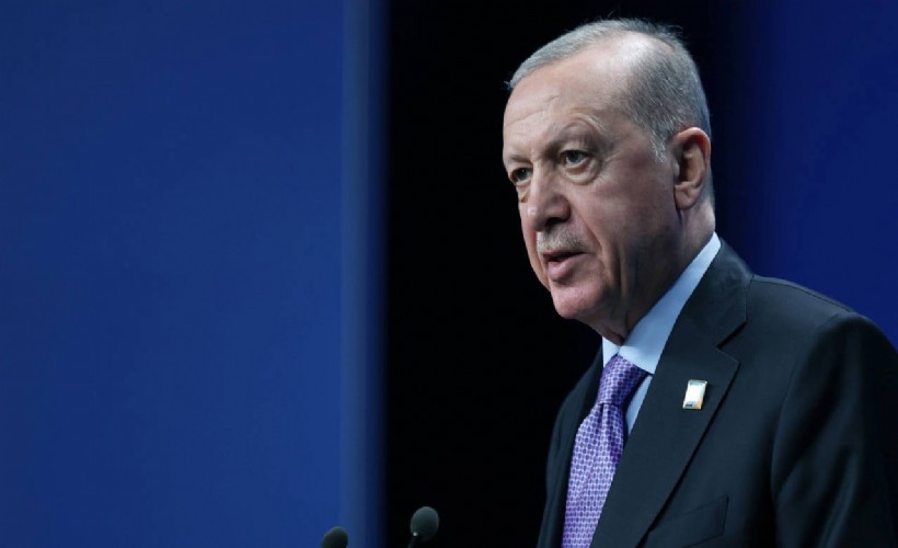 Erdoğan CHP’li belediyeleri topa tuttu: Daha çöpleri toplayamıyorlar!