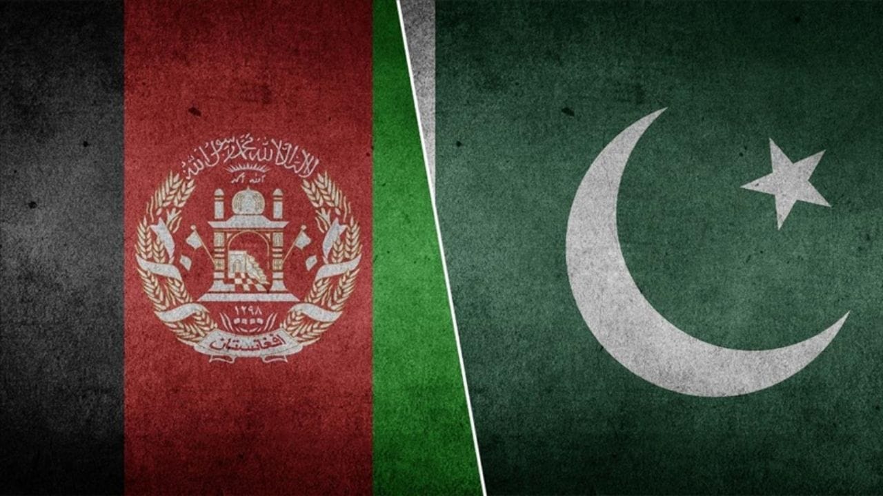 Pakistan, Afganistan’ın Başkentini Bombalıyor!
