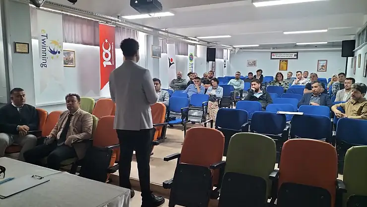 Bayındır’da Okul Müdürlerine Kan Bağışı Bilgilendirmesi