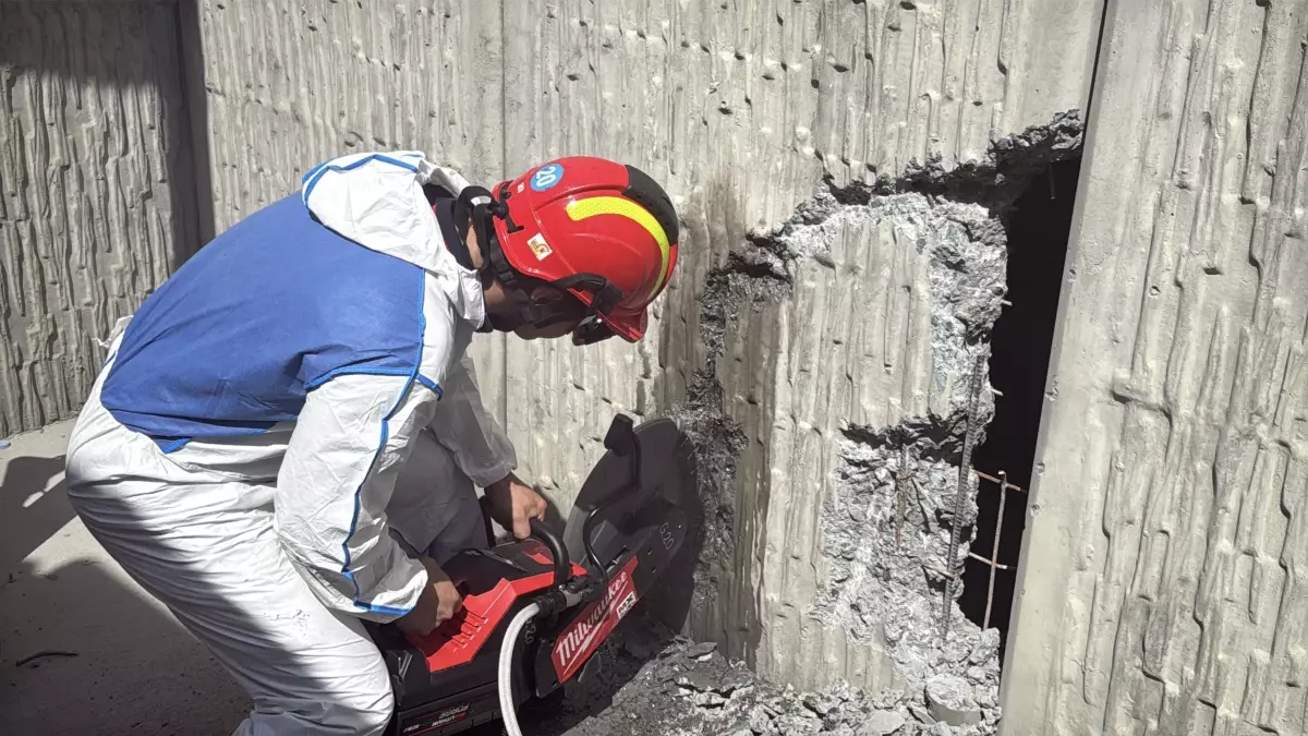 İstanbul Beyoğlu’nda Tünelde Mahsur Kaldı!