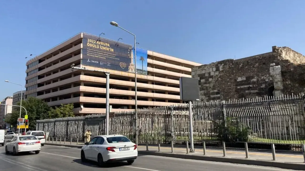İzmir Büyükşehir Belediyesi’nden Çankaya Otoparkı Açıklaması