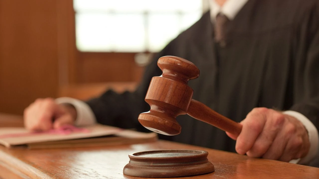 İzmir merkezli reçete sahteciliği davasında yargılama sürüyor