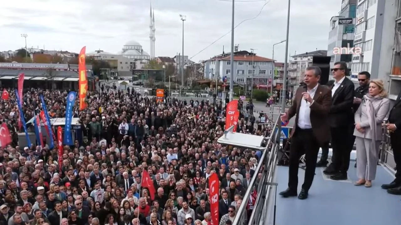 Özgür Özel’den Çağlayan Adliyesi Önünde Sert Mesajlar