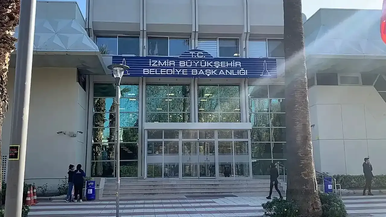 İzmir Büyükşehir Belediyesi’nden Geri Adım