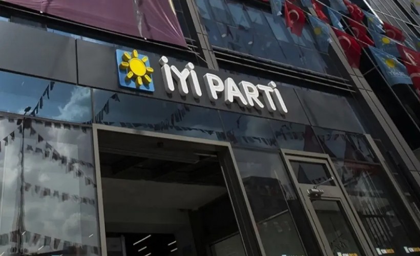 İYİ Parti’de üst düzey istifa