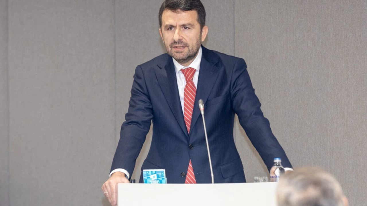 Çay’dan basına yeni yol haritası