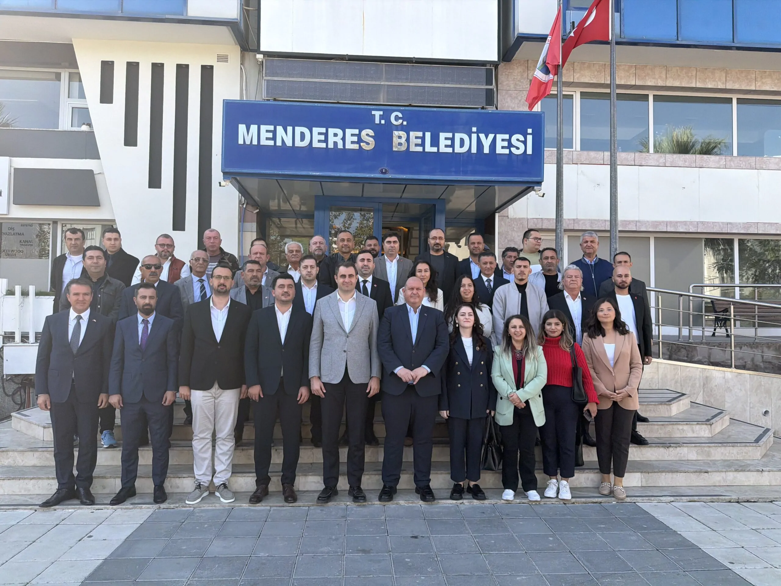 CHP İzmir’de Yeni Dönem Stratejisi Menderes’te Açıklandı!