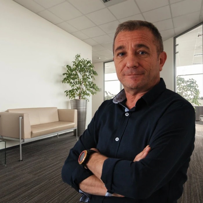 Tükenmişlik Sendromu Nedir? Yorgunluk mu, Ruhun Alarmı mı?