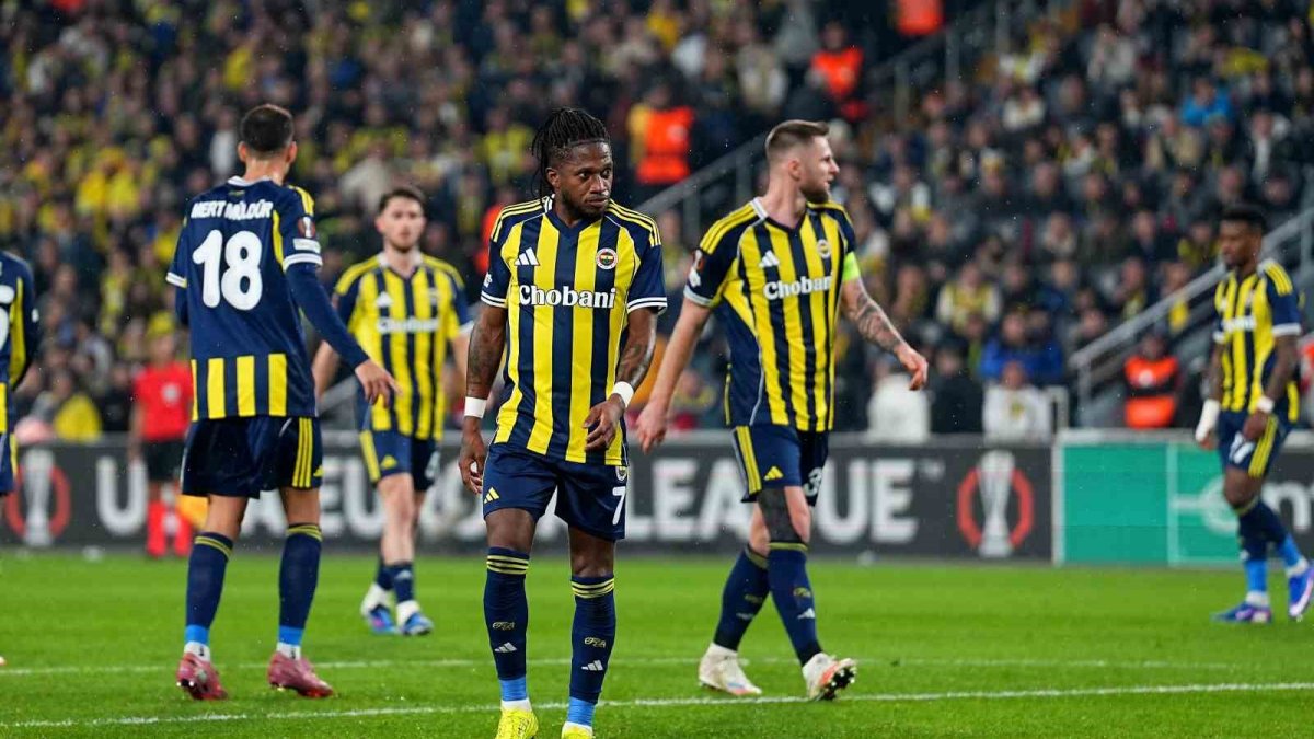 İlk 8 hedefine İngiliz engeli: Fenerbahçe, Aston Villa’ya 1-0 mağlup oldu
