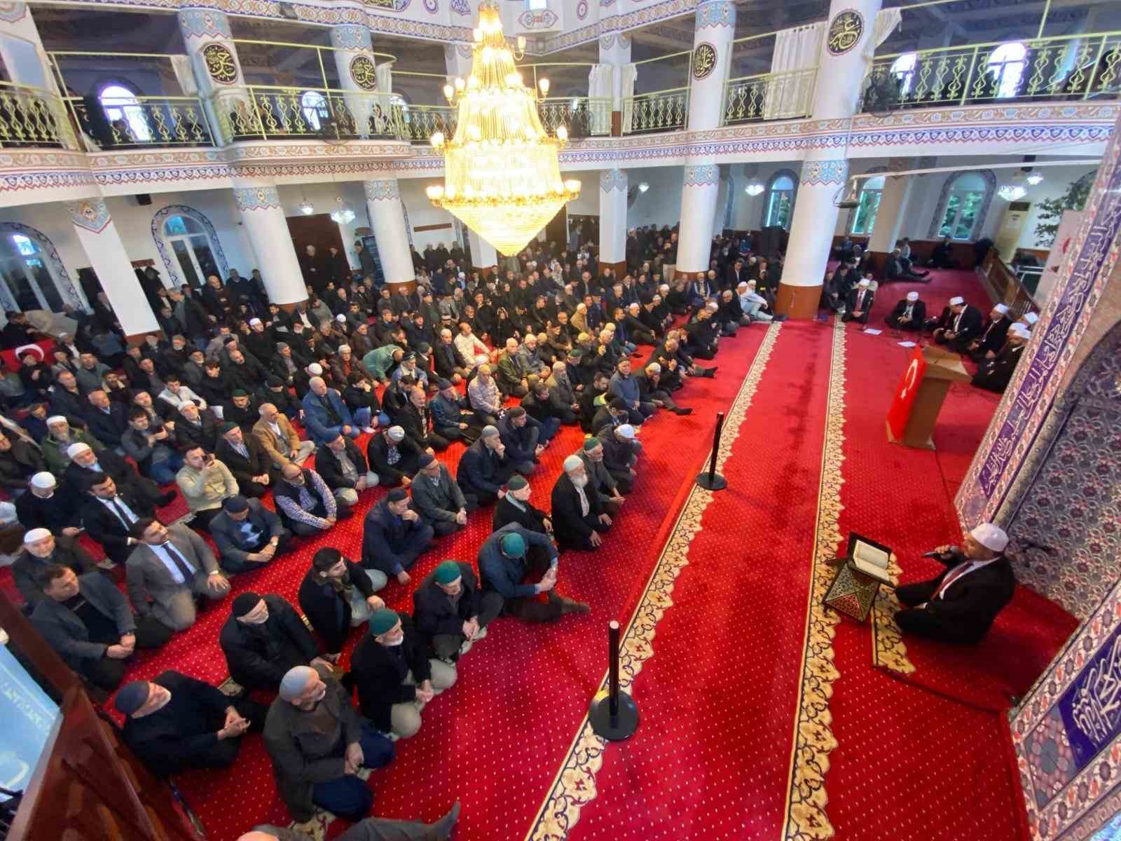 İzmir’de ’1001 Hatim’ duası yapıldı