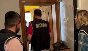 Afyon’da tefeci baskını: Senetlerle, pompalılarla yakalandılar!