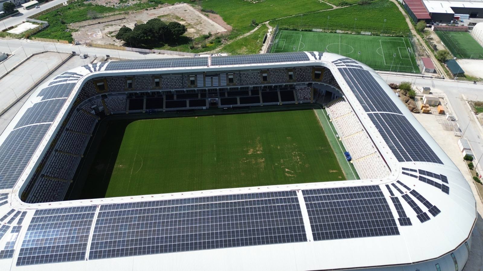 Gazi Mustafa Kemal Atatürk Stadı Bakımsız mı Kaldı?