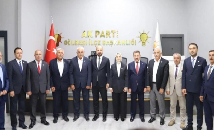 6 CHP belediye meclis üyesi AK Parti’ye geçti
