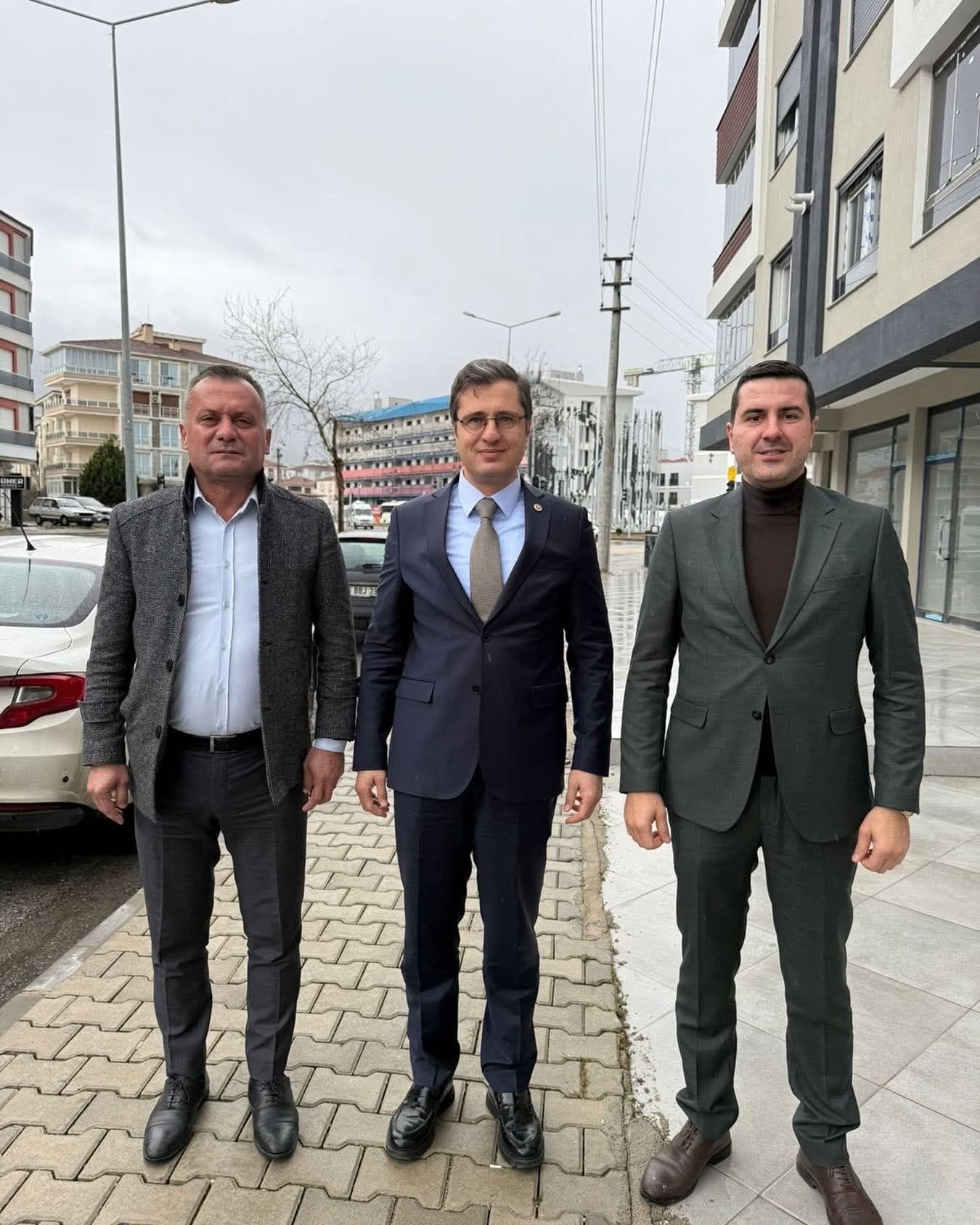 Tire’de Yeni Siyasi Oluşum İçin Ersin Güngör’den “Birlikte Mücadele” Çağrısı